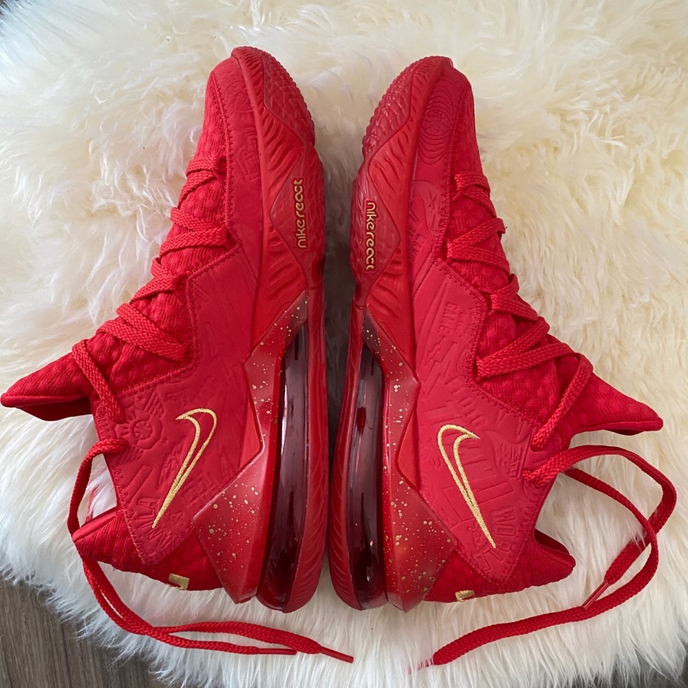 Nike LeBron 17 Low Sneakers - Unisex - Picture 2 of 9